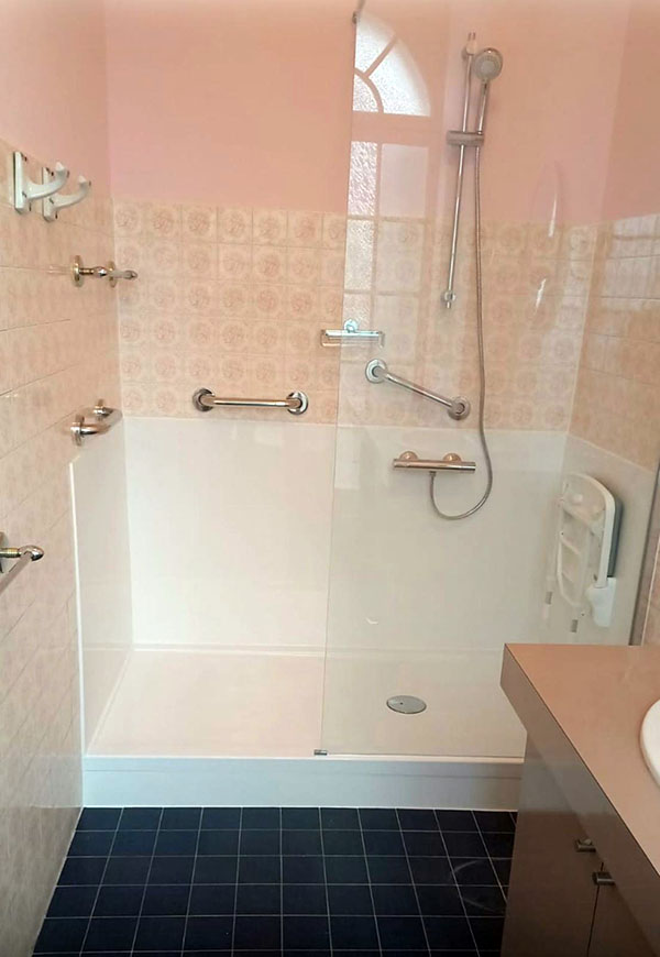 Salle de bains après travaux Salle de bains après travaux