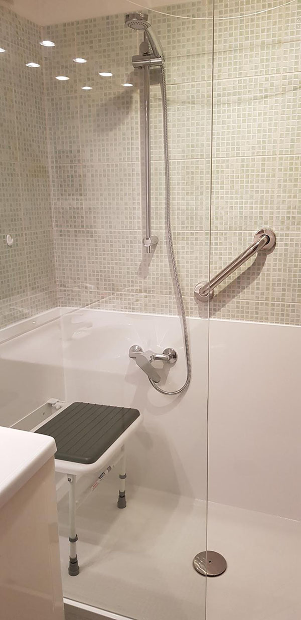Douche Evelyne après travaux Douche Evelyne après travaux