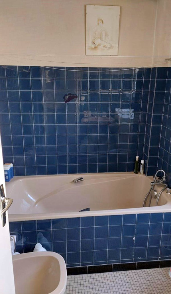 Salle de bains avant travaux Salle de bains avant travaux